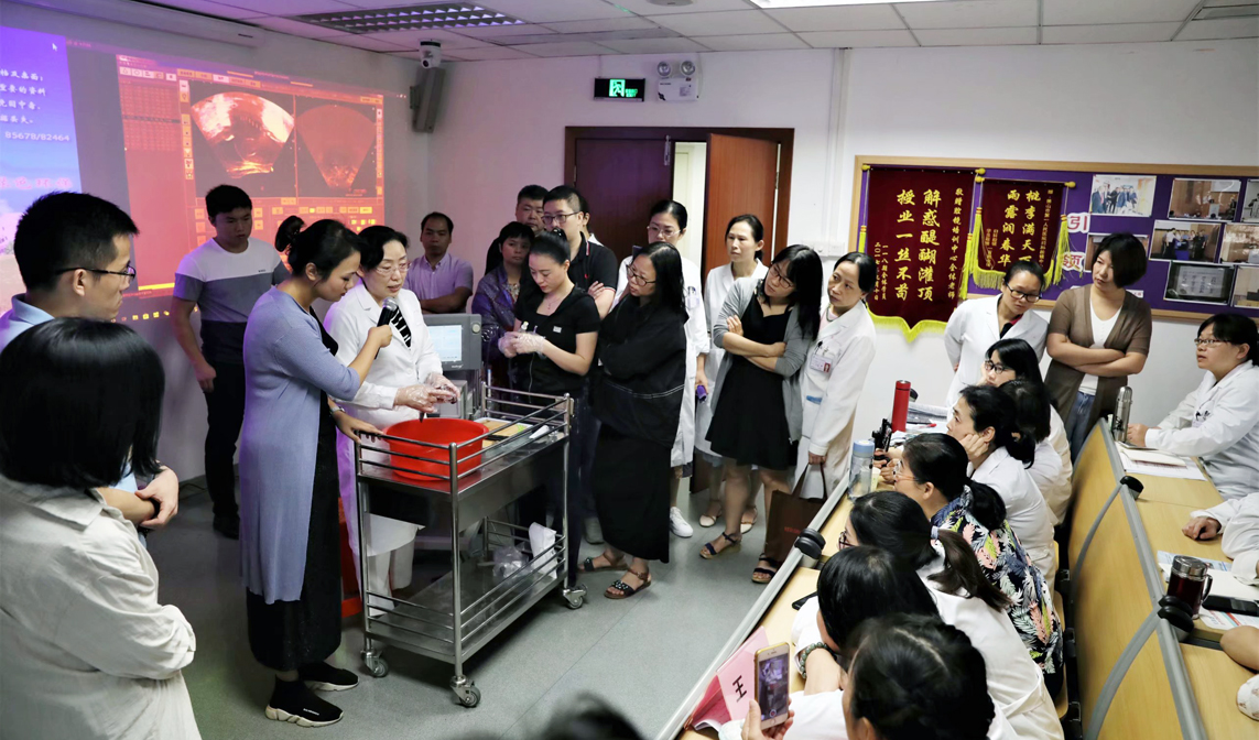 從微創奔向微無創，海扶刀?亮相第九期“手拉手”婦科內鏡與微無創手術培訓班