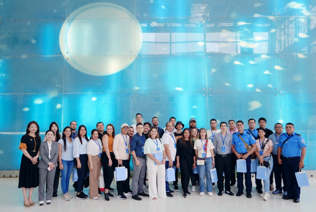 “中美洲國家公共行政管理研修班”多國學(xué)員到訪海扶醫(yī)療